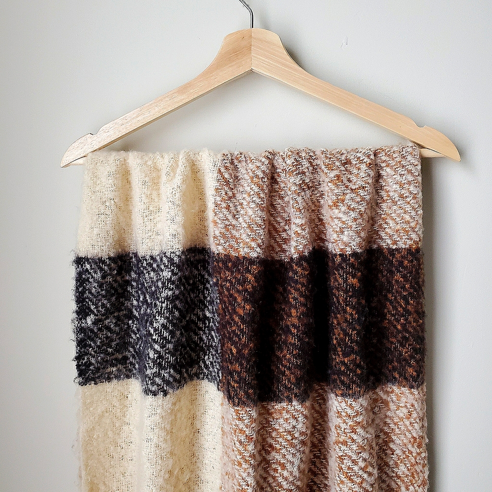SOFT & COZY Scarf Boucle Earth Tone - Picture 11 of 12